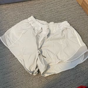 Lululemon hotty hot short